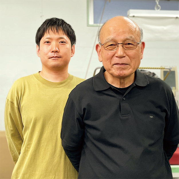 川口工場 副工場長・工場長 近江 隼・三上伸夫