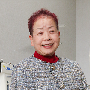 開発部 開発本部長　岡本博子